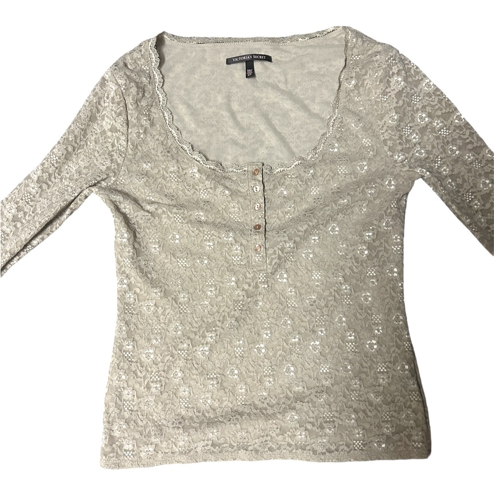 🌿🛍️ 5/$25 Victoria’s Secret lace top size S